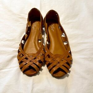 Crown Vintage Brown Flats 7M